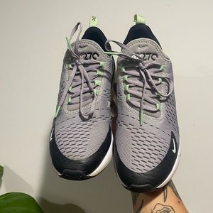 Nike Air max 270  size 9 in men.